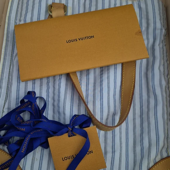 AUTHENTIC Louis Vuitton Tanglier Tote with Box And Papers - Picture 12 of 15